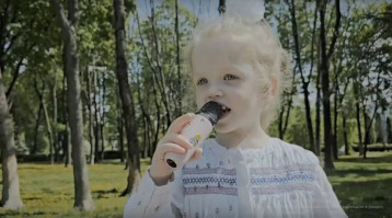 Юная звезда к Дню Победы исполнила песню Юная звезда к Дню Победы исполнила песню.